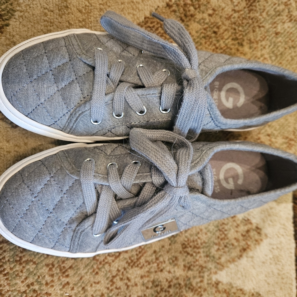 Guess Gray Quilted Sneakers, 7.5 - Picture 4 of 5